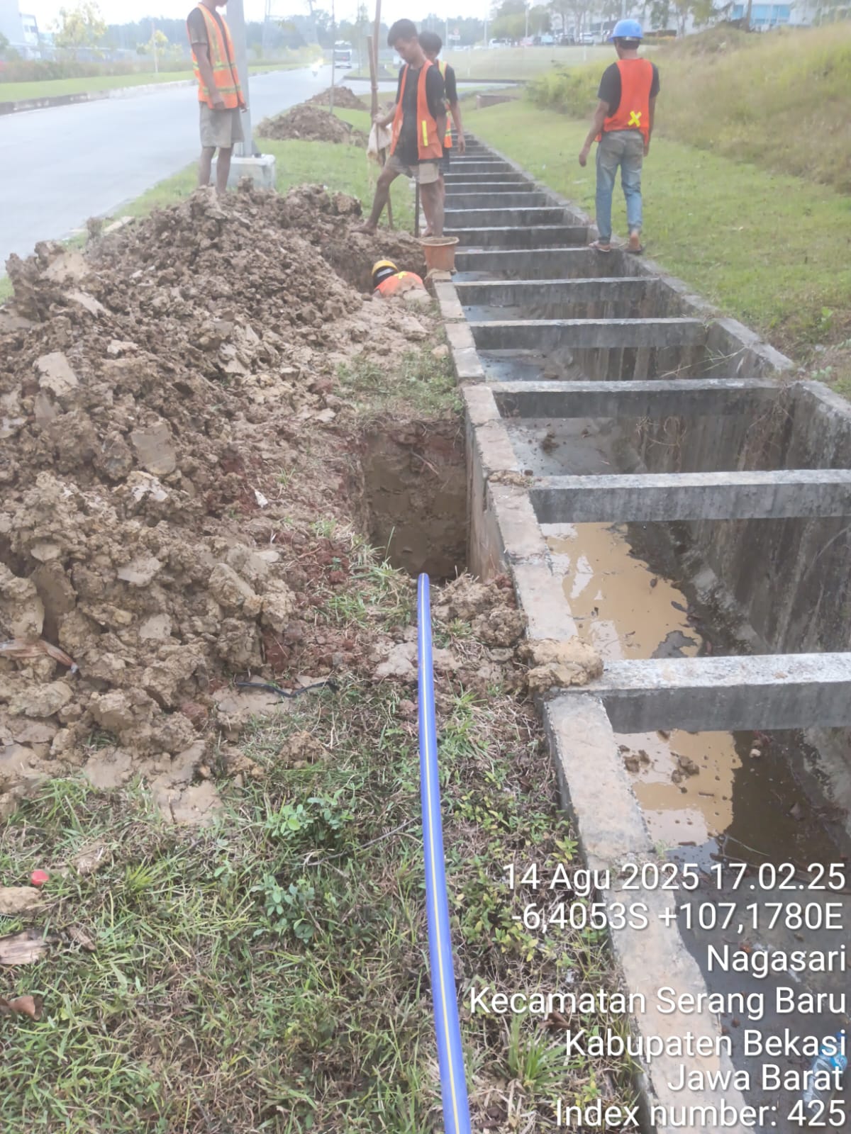 Pemasangan Pipe Subduct HDPE