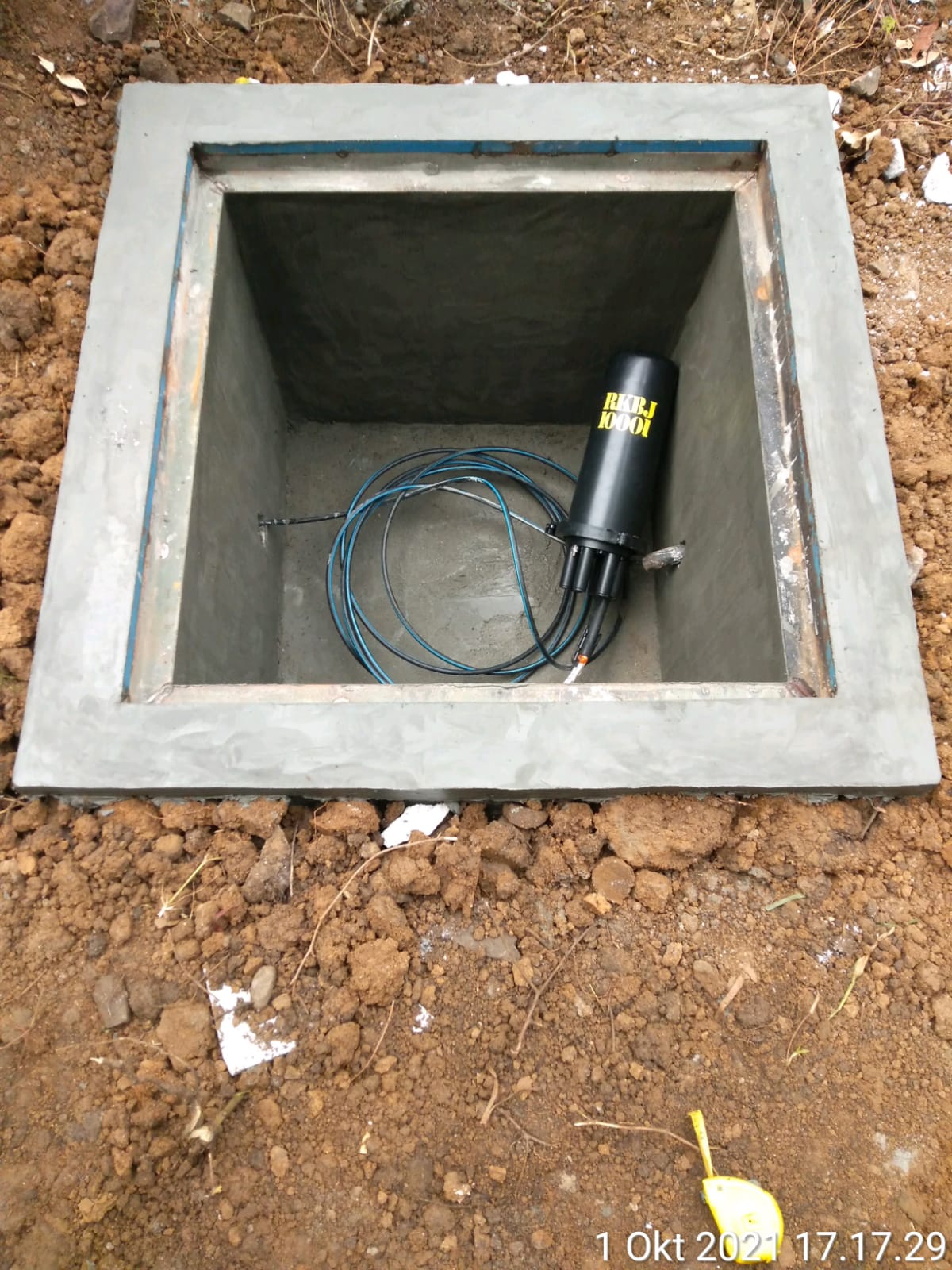 Pembangunan Manhole Beton dan Reinstatement